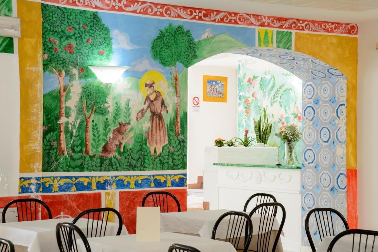 Hotel San Francesco E Il Lupo Gubbio Dış mekan fotoğraf
